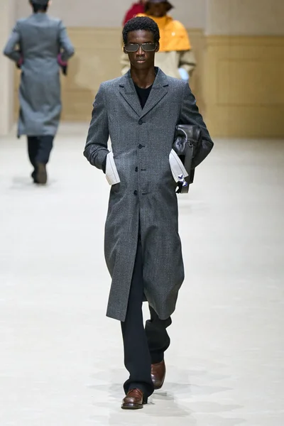Look 22
